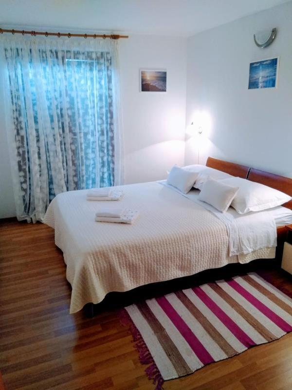 Ferienwohnung Apartman Sutivan Exterior foto