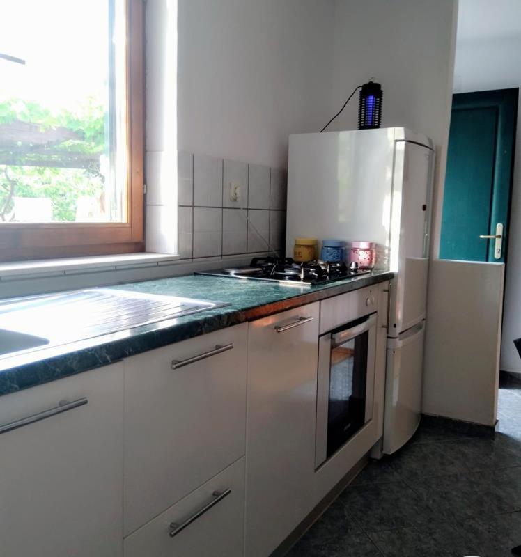 Ferienwohnung Apartman Sutivan Exterior foto