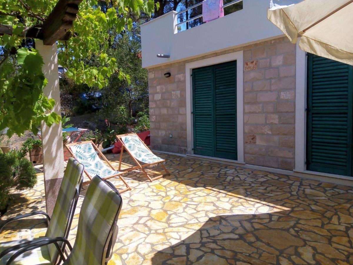 Ferienwohnung Apartman Sutivan Exterior foto